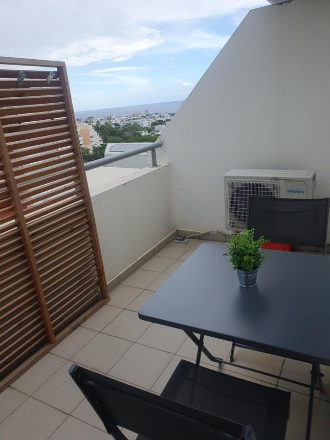 Appartement Cosy Proche De L'Aeroport T R A N S F E R T Sur Demande Saint-Denis Exterior foto